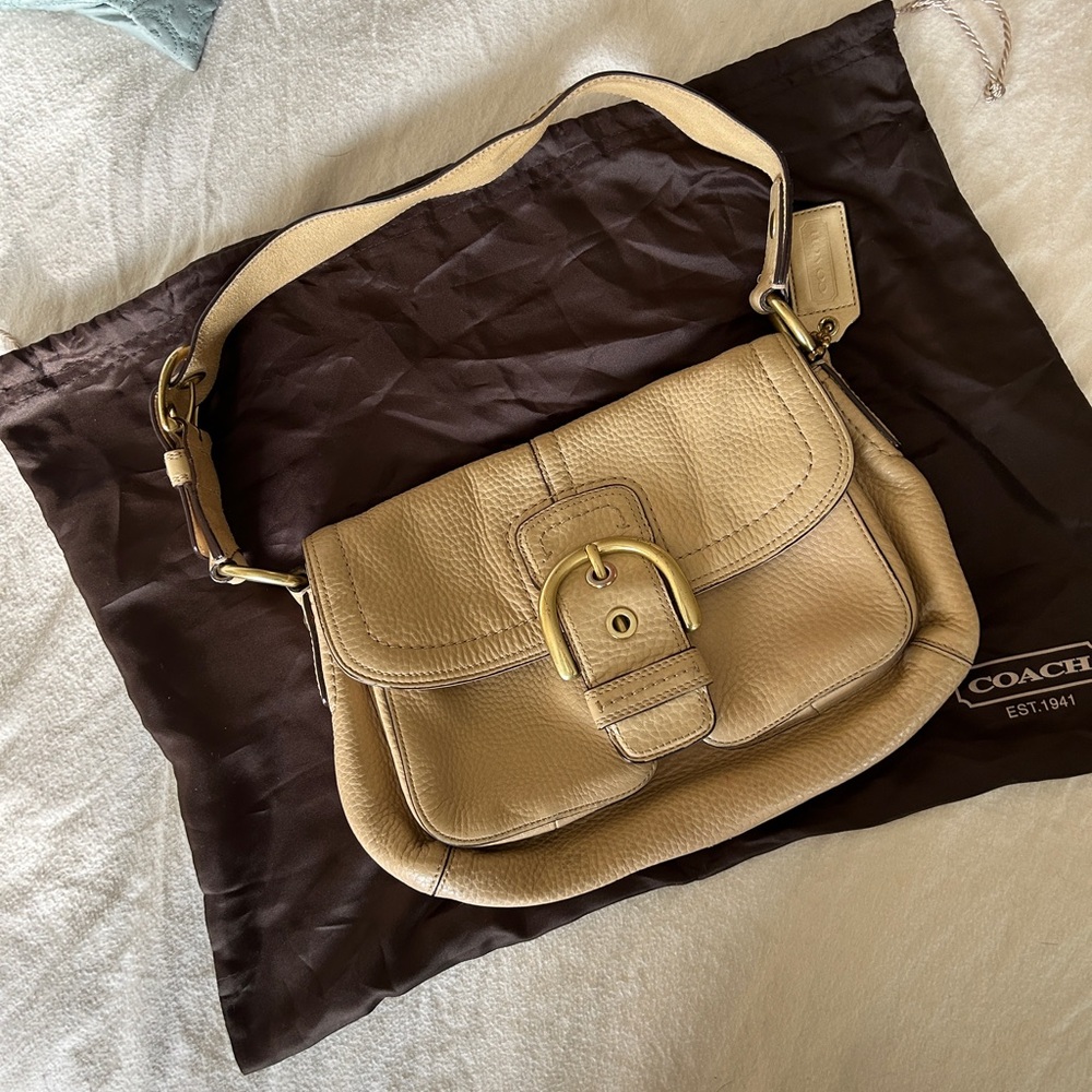Coach Beige Leather Shoulder Bag
